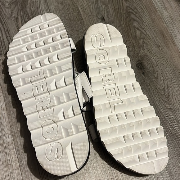 Sandal - Picture 6 of 7